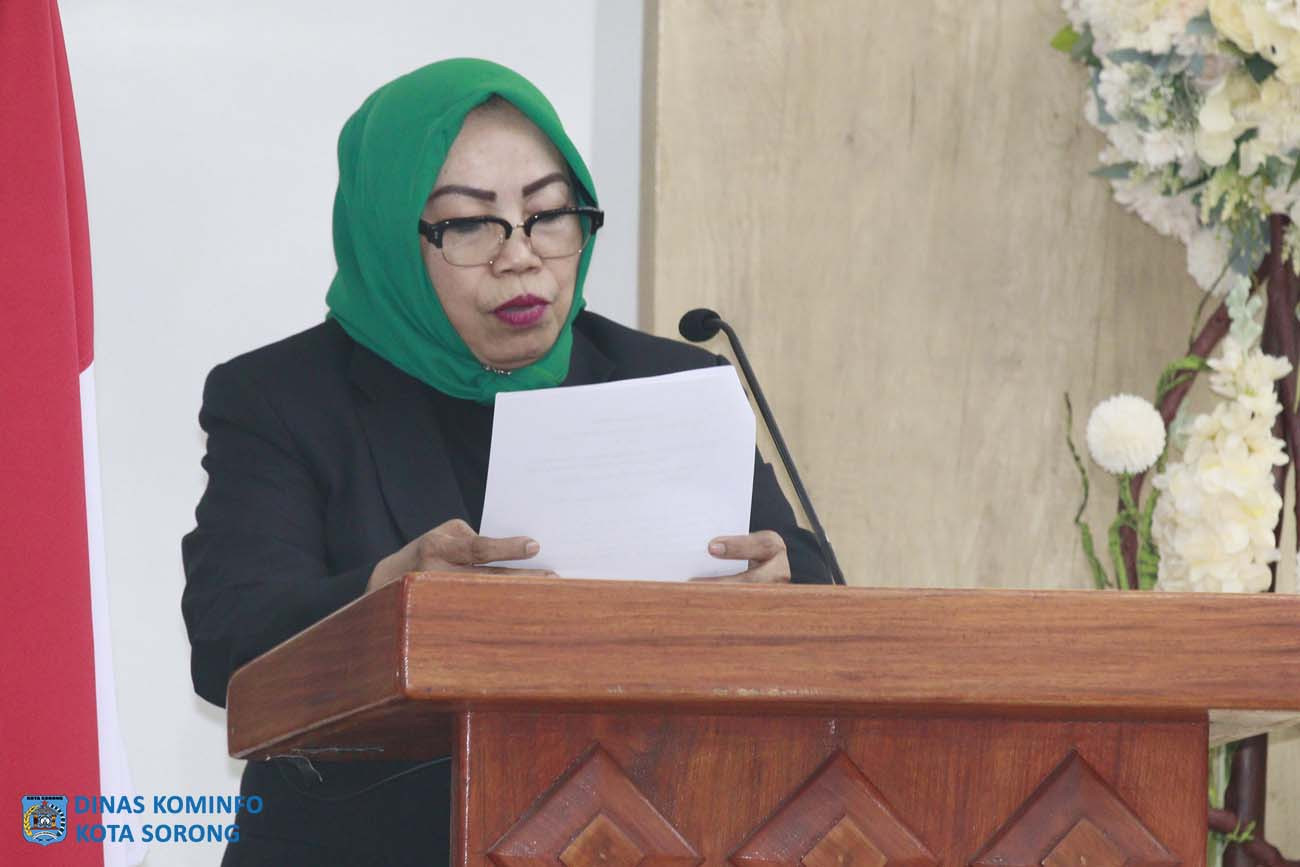 Description: Sekretaris Fraksi GPI, Hj. Rosmia Mattaliti, S.E., M.Si