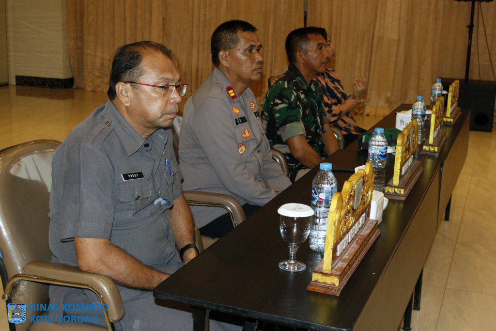 Description: Plh. Sekretaris Daera Kota Sorng, Ruddy R. Laku, S.Pi., M.M.