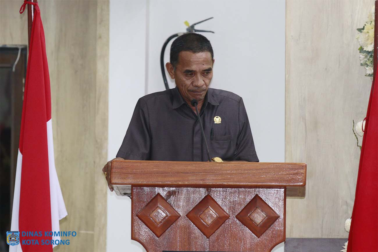 Description: Anggota Fraksi Golkar, Cosmas R. Pande